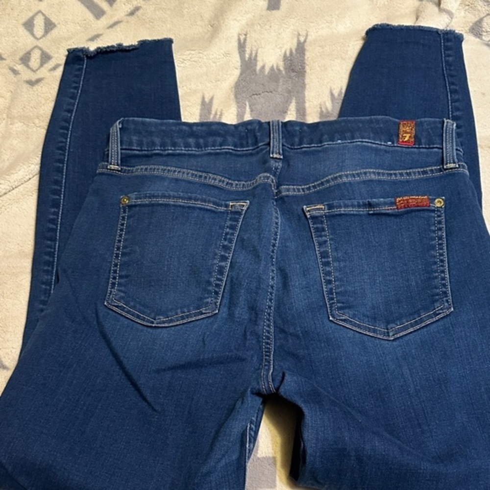 A16.   7 For All Mankind Dark Blue Cropped Jeans